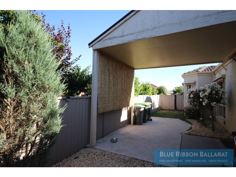 15 Scarborough Crescent, Alfredton VIC 3350