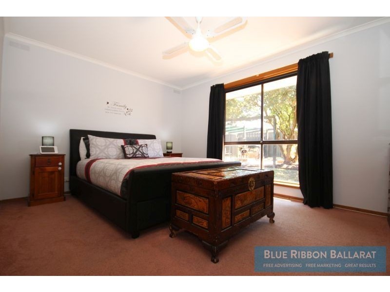 18 Bray Street, Sebastopol VIC 3356