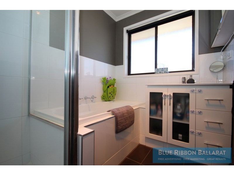 18 Bray Street, Sebastopol VIC 3356