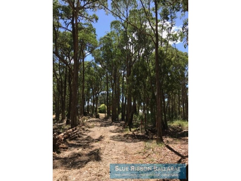 Crn StarTrack & Ballan Daylesford Road, Daylesford VIC 3460