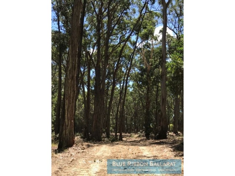 Crn StarTrack & Ballan Daylesford Road, Daylesford VIC 3460