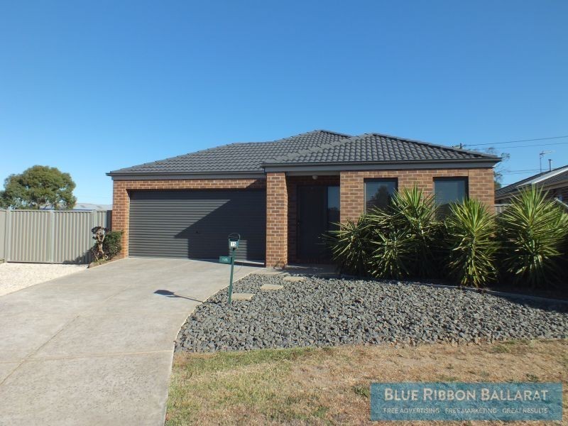 15 Macquarie Close, Delacombe VIC 3356