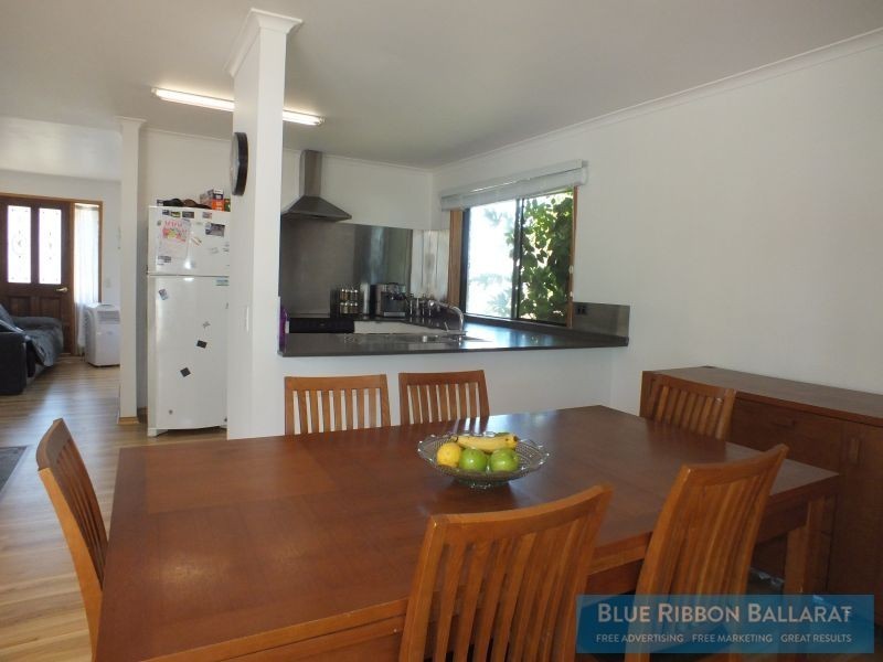 59 Urquhart Street, Gordon VIC 3345