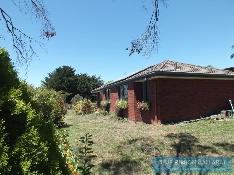59 Urquhart Street, Gordon VIC 3345