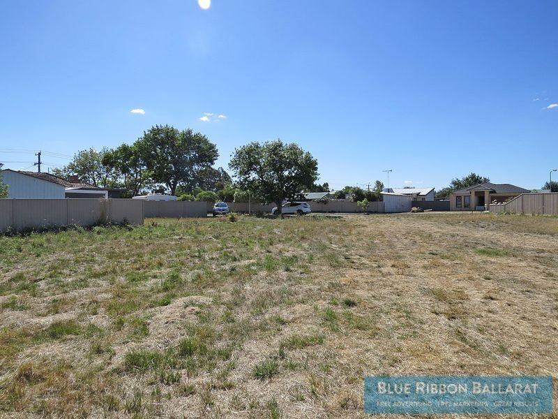 4 Westcliffe Crescent, Sebastopol VIC 3356