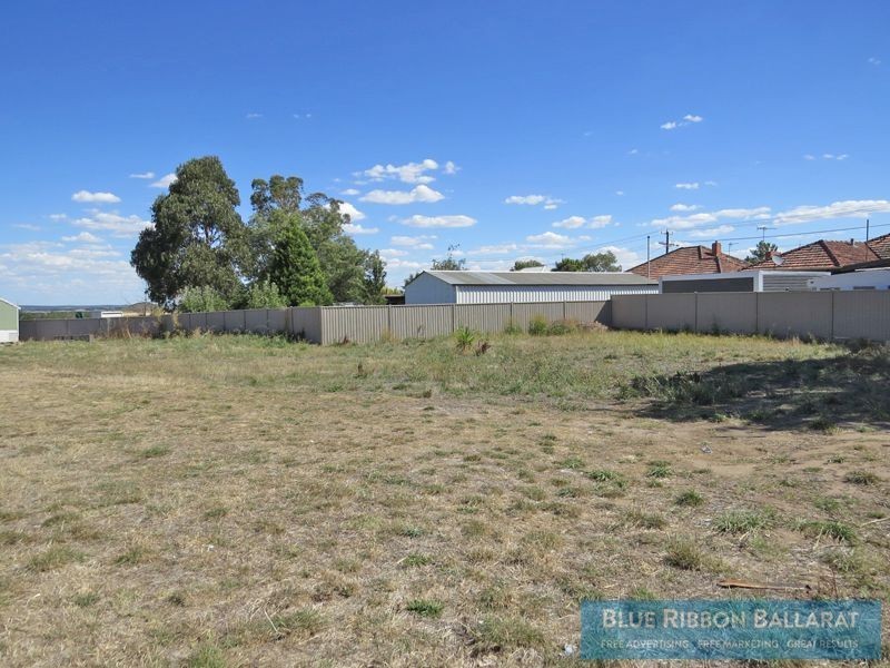 4 Westcliffe Crescent, Sebastopol VIC 3356