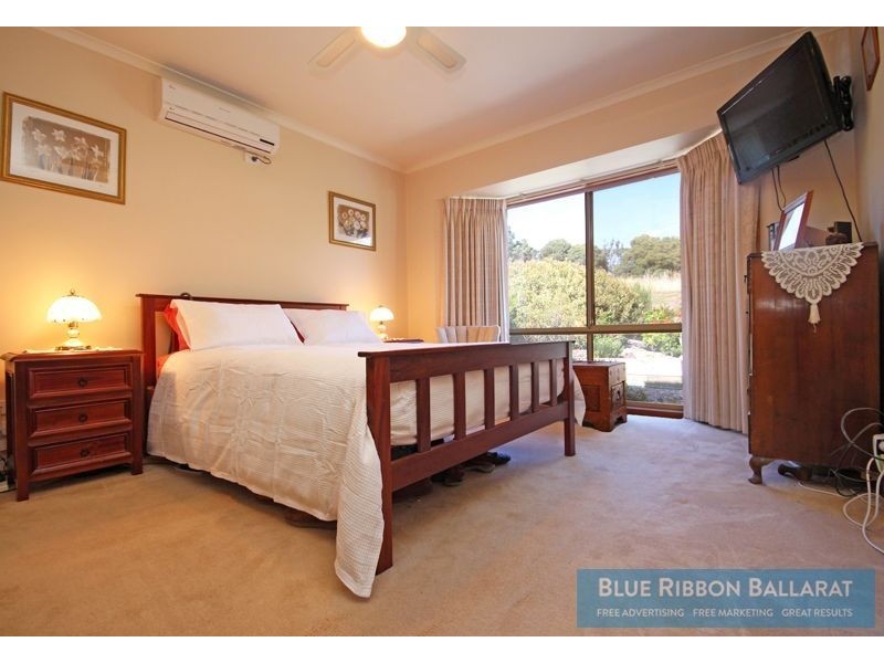 105 Finlay Street (Off Ryan Street), Brown Hill VIC 3350