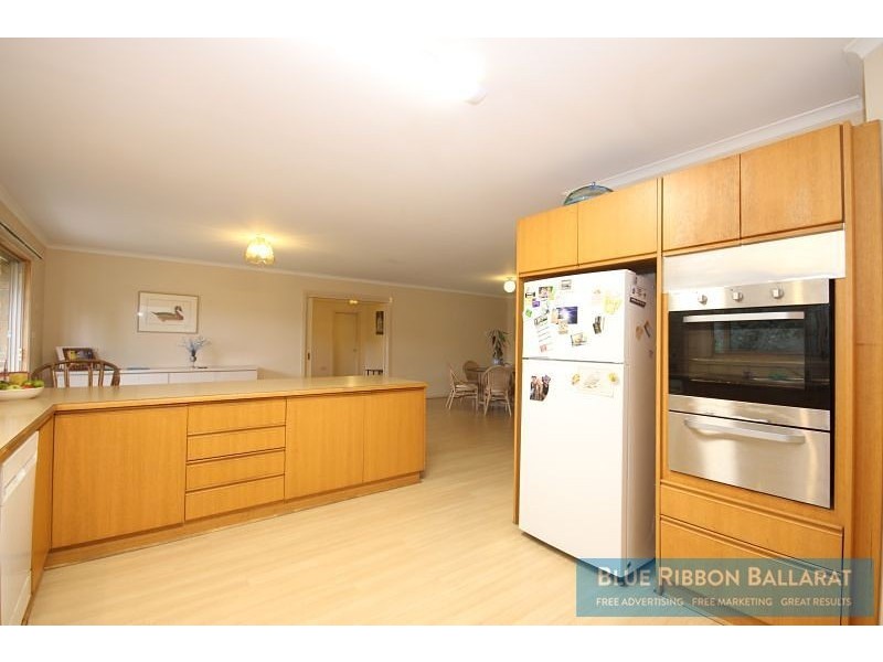 6 Houston Street, Daylesford VIC 3460