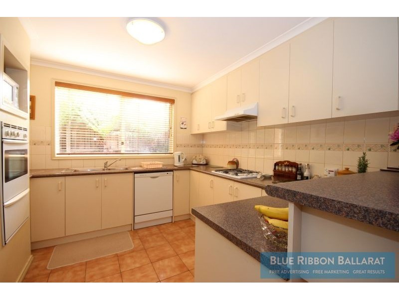 12 The Outlook, Ballarat VIC 3350