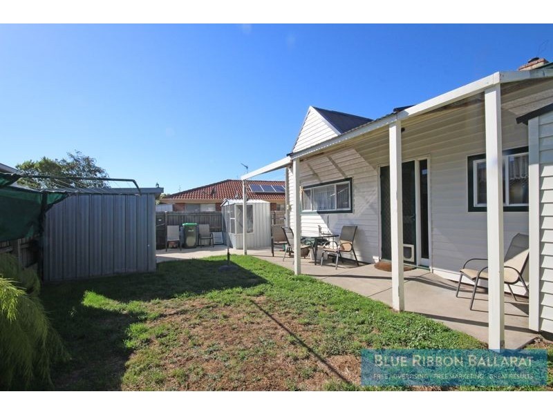 4 Gray Street, Sebastopol VIC 3356