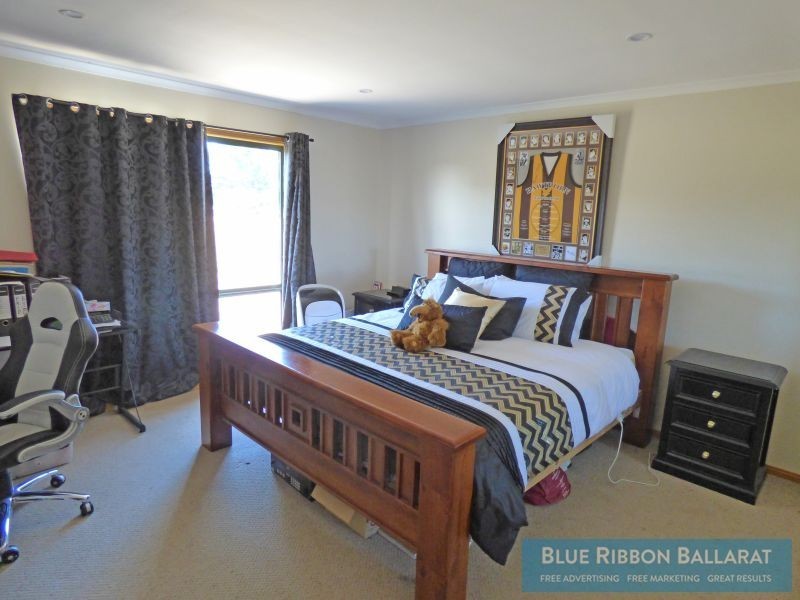 44 Creswick Road, Clunes VIC 3370