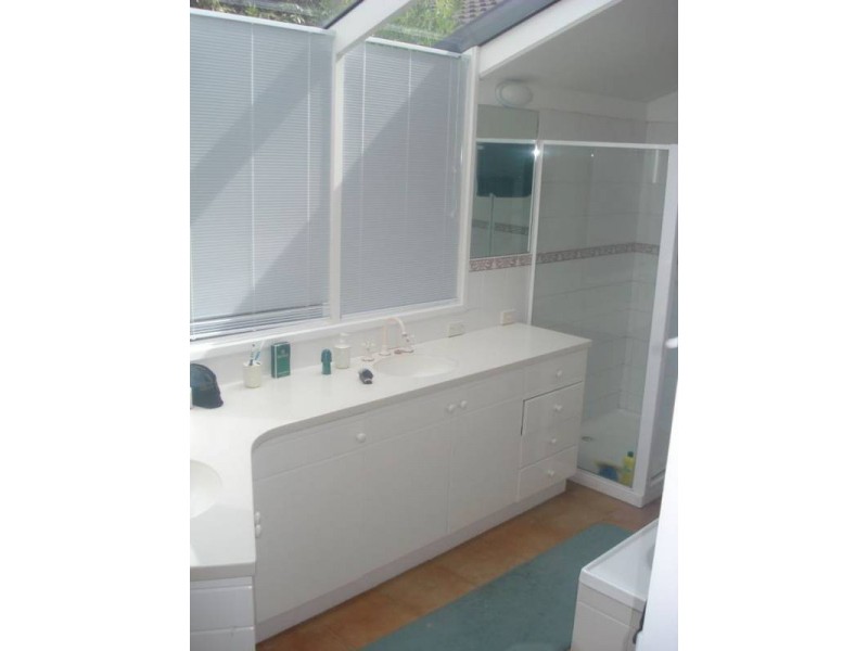 2 Woodside Court, Ballarat North VIC 3350