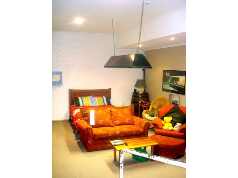 2 Woodside Court, Ballarat North VIC 3350