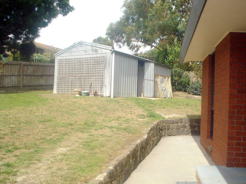 2 Woodside Court, Ballarat North VIC 3350