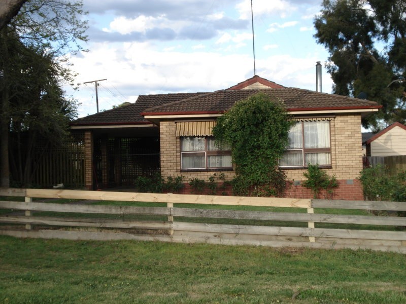 10 Ditchfield Road, Brown Hill VIC 3350