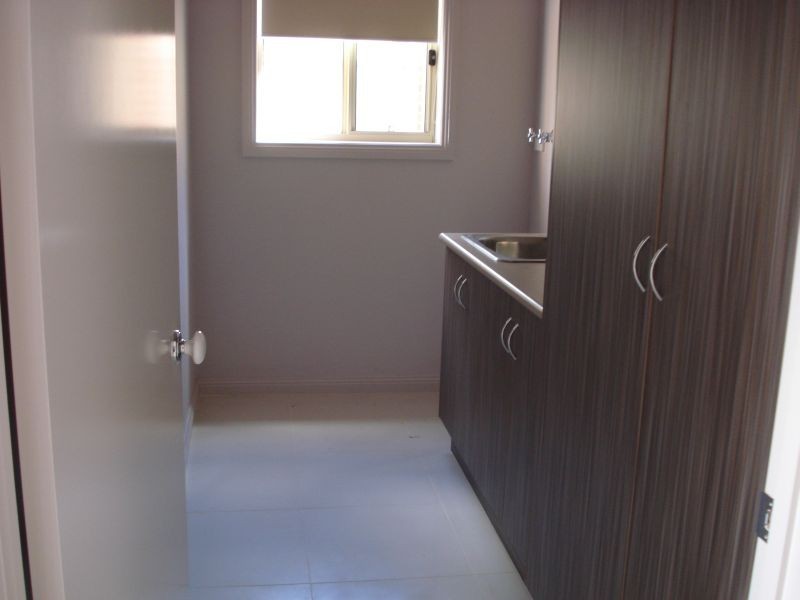 2 Kirk Street, Wendouree VIC 3355