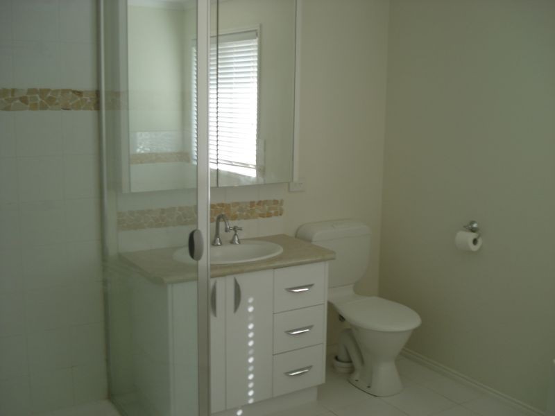 67 Lake Gardens Avenue, Lake Gardens VIC 3355