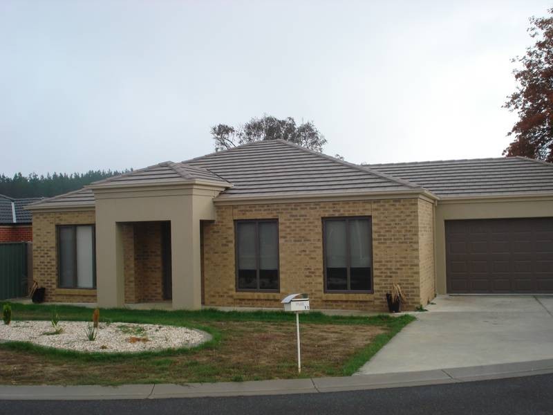 11/912 Geelong Road, Canadian VIC 3350