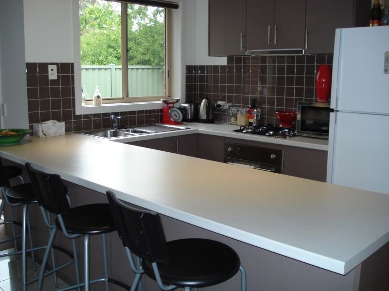 2/717A Bond Street, Mount Pleasant VIC 3350