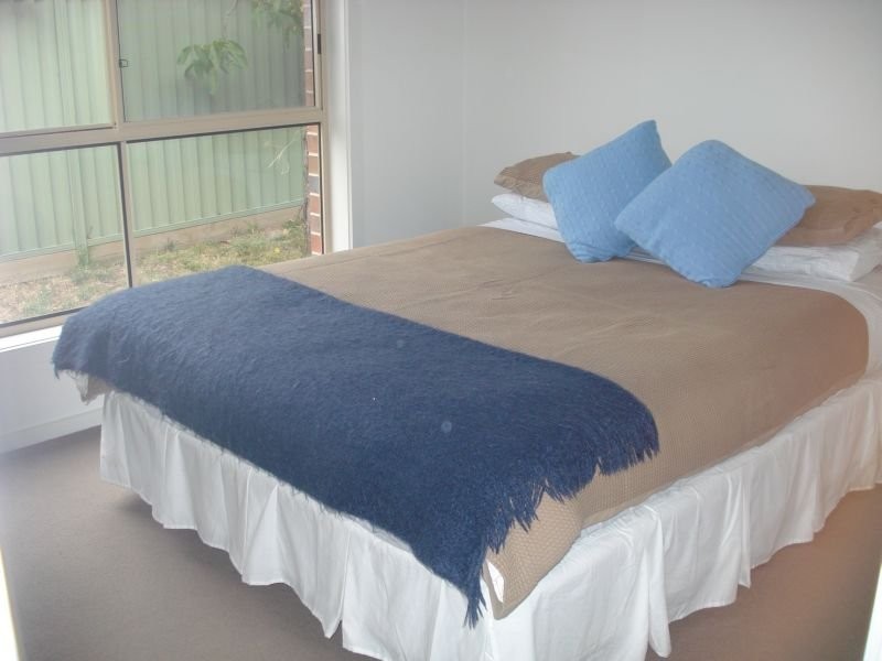 2/717A Bond Street, Mount Pleasant VIC 3350