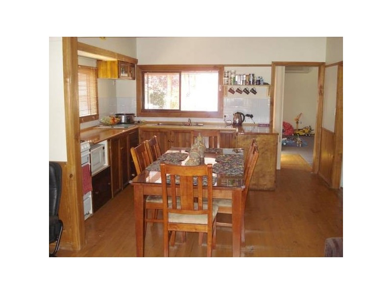 27 Queen Street, Sebastopol VIC 3356