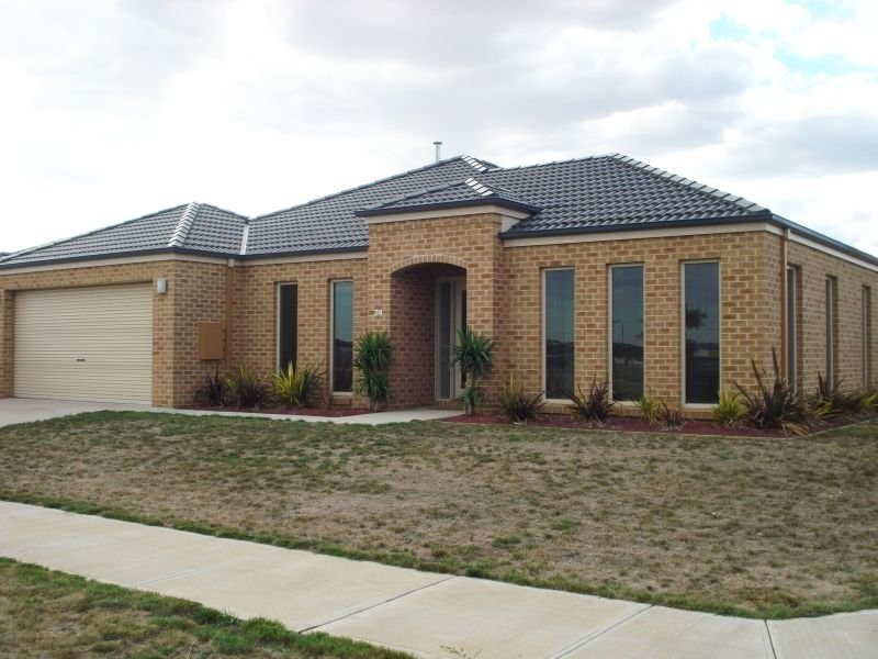 24 Debono Drive, Ballarat VIC 3350