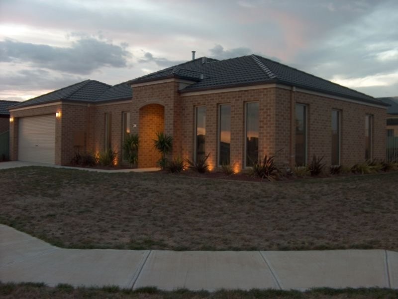 24 Debono Drive, Ballarat VIC 3350