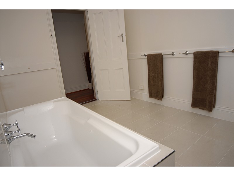 204 Doveton Crescent, Ballarat Central VIC 3350