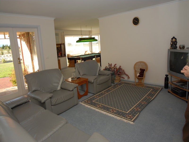 65 Crystal Court, Ross Creek VIC 3351