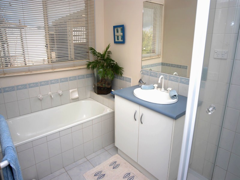 65 Crystal Court, Ross Creek VIC 3351