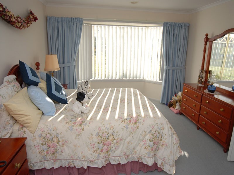 65 Crystal Court, Ross Creek VIC 3351