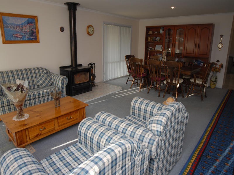 65 Crystal Court, Ross Creek VIC 3351