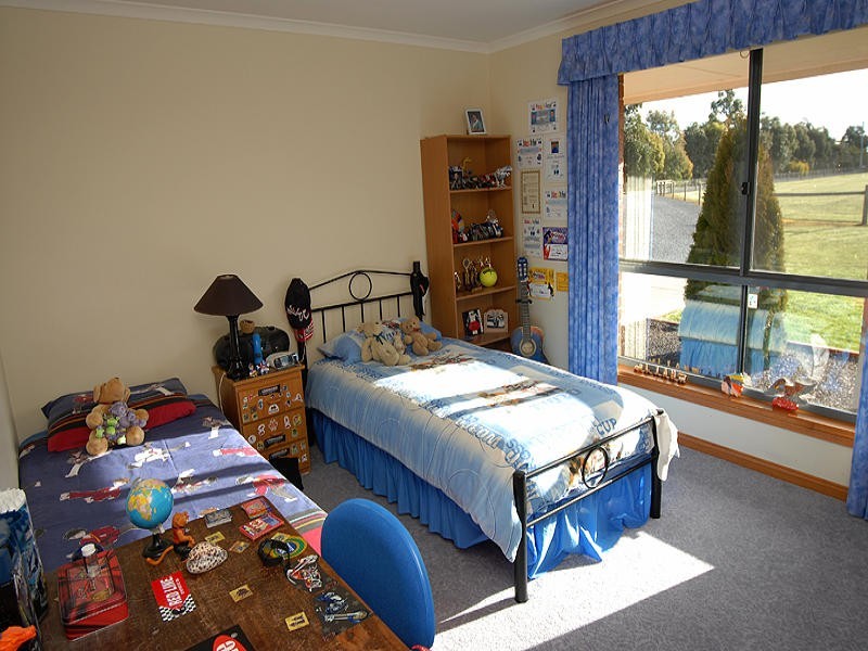 2260 Midland Highway, Creswick VIC 3363