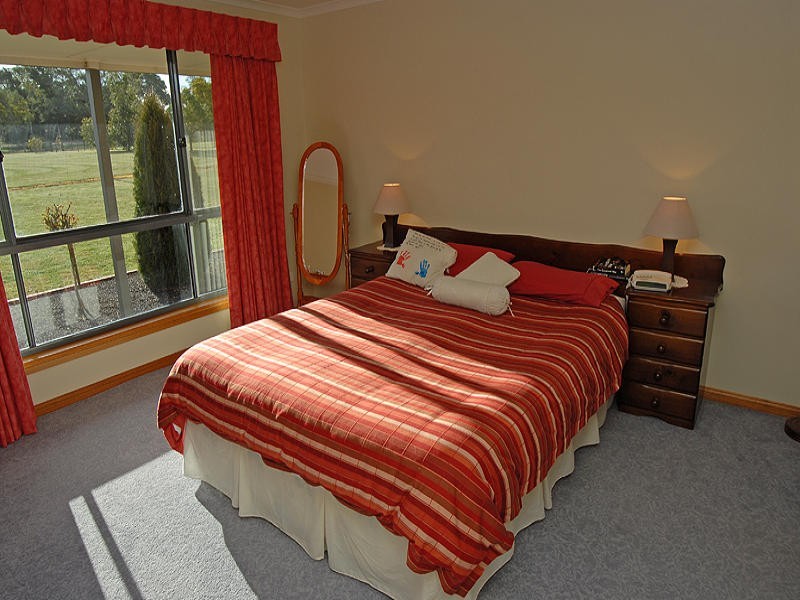 2260 Midland Highway, Creswick VIC 3363