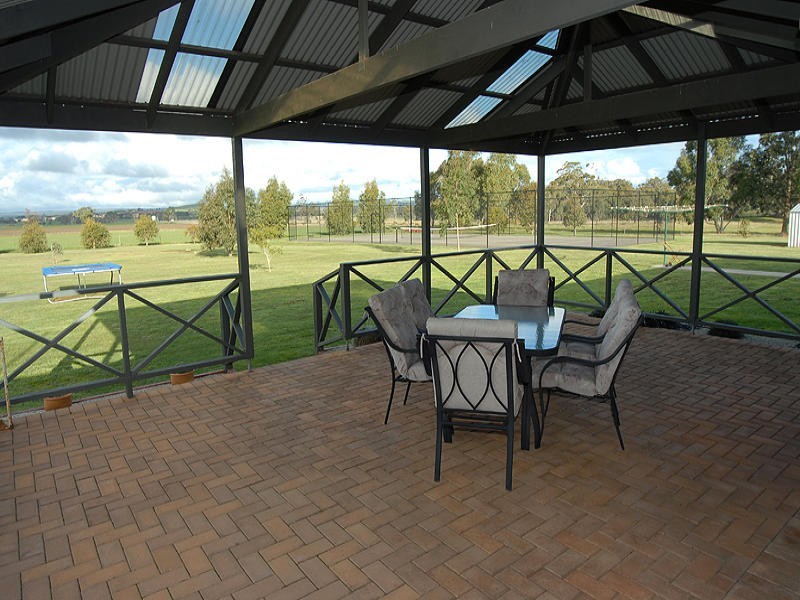 2260 Midland Highway, Creswick VIC 3363