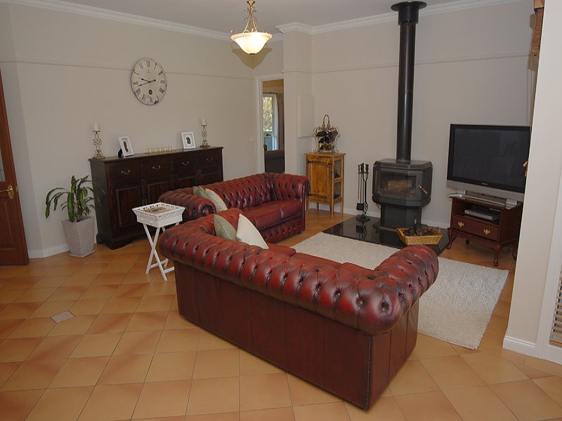 185 Millers Road, Invermay VIC 3352