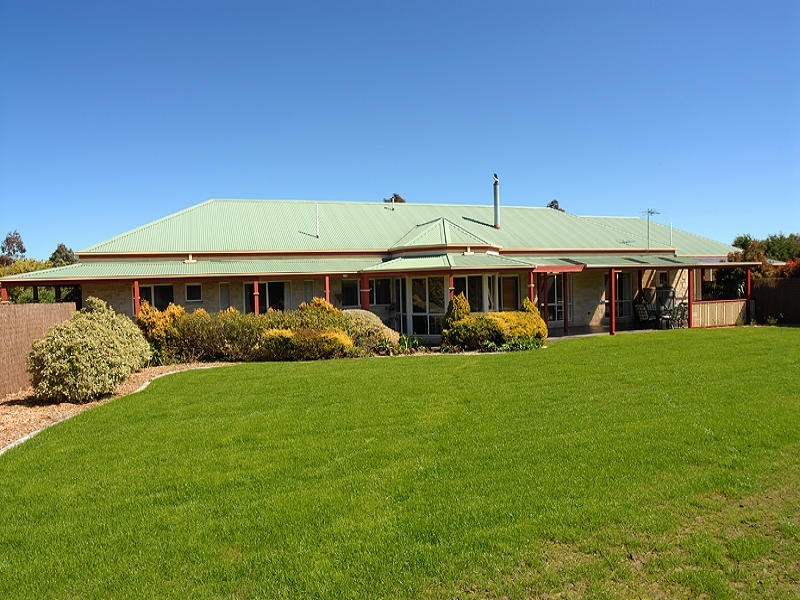 185 Millers Road, Invermay VIC 3352