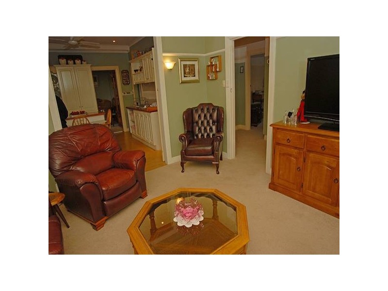 101 Howitt Street, Soldiers Hill VIC 3350