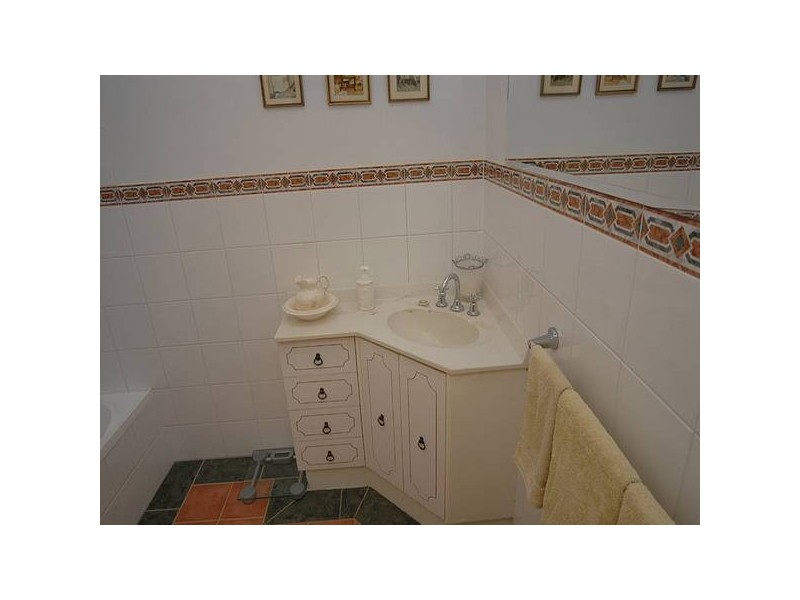 101 Howitt Street, Soldiers Hill VIC 3350