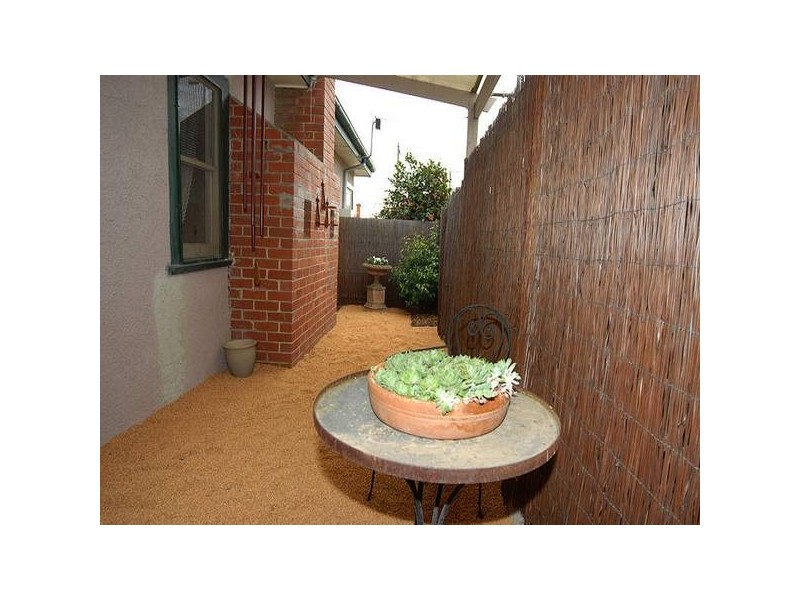 101 Howitt Street, Soldiers Hill VIC 3350