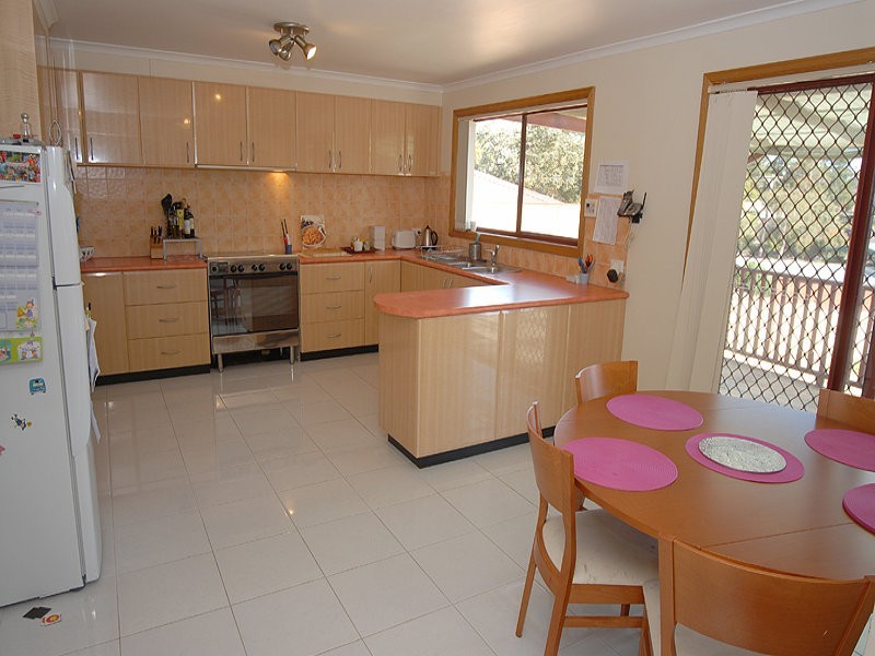 2 Maddern Street, Black Hill VIC 3350