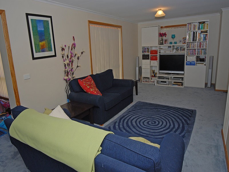 2 Maddern Street, Black Hill VIC 3350