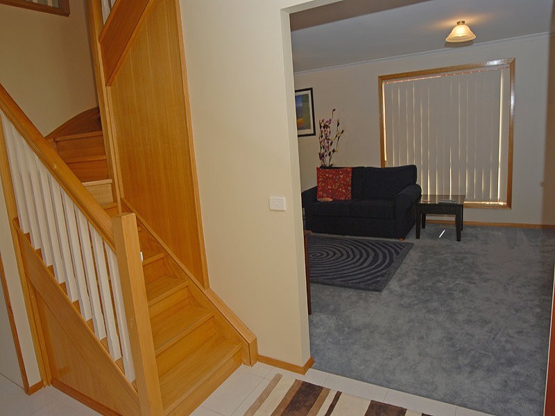 2 Maddern Street, Black Hill VIC 3350