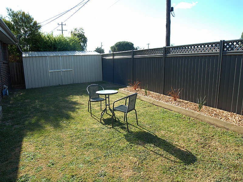 1/63 Cuthberts Road, Alfredton VIC 3350