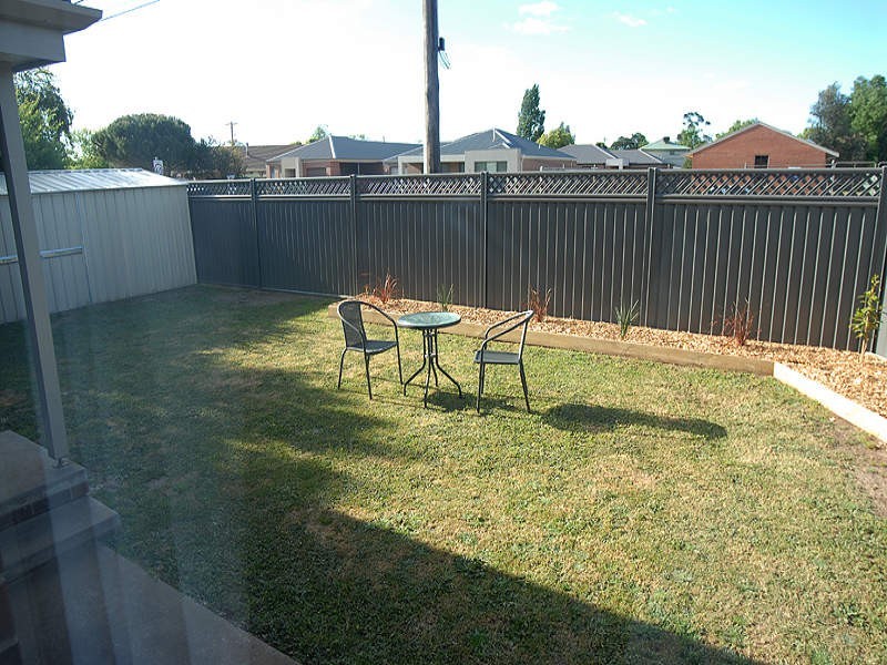 1/63 Cuthberts Road, Alfredton VIC 3350