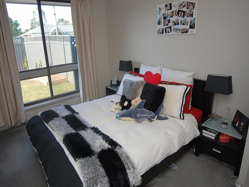 1/63 Cuthberts Road, Alfredton VIC 3350