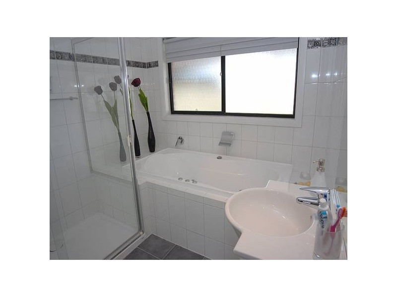 1 Charles Scorer Court, Magpie VIC 3352