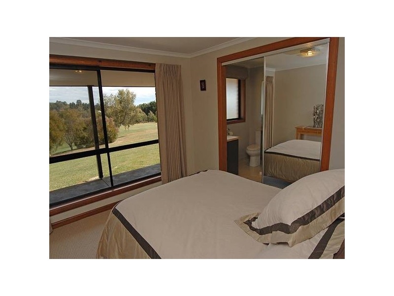 1 Charles Scorer Court, Magpie VIC 3352