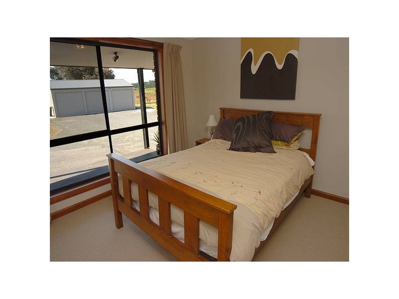 1 Charles Scorer Court, Magpie VIC 3352