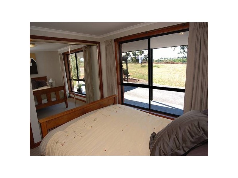 1 Charles Scorer Court, Magpie VIC 3352